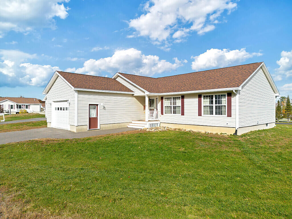 Property Photo: 18 Hunter Drive ME 04401