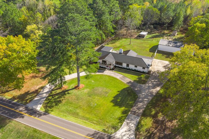 Property Photo:  412 Belmont Rd  TN 37040 