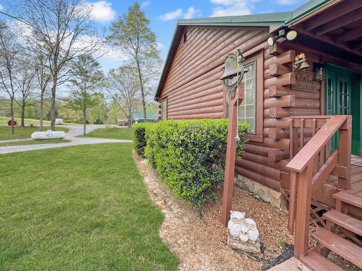 Property Photo:  130 Wayne Threatt Rd  TN 37058 