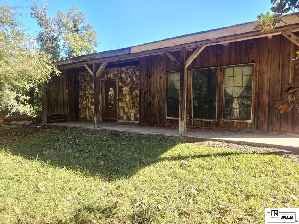 Property Photo: 263 Simmie Woods Road LA 71238