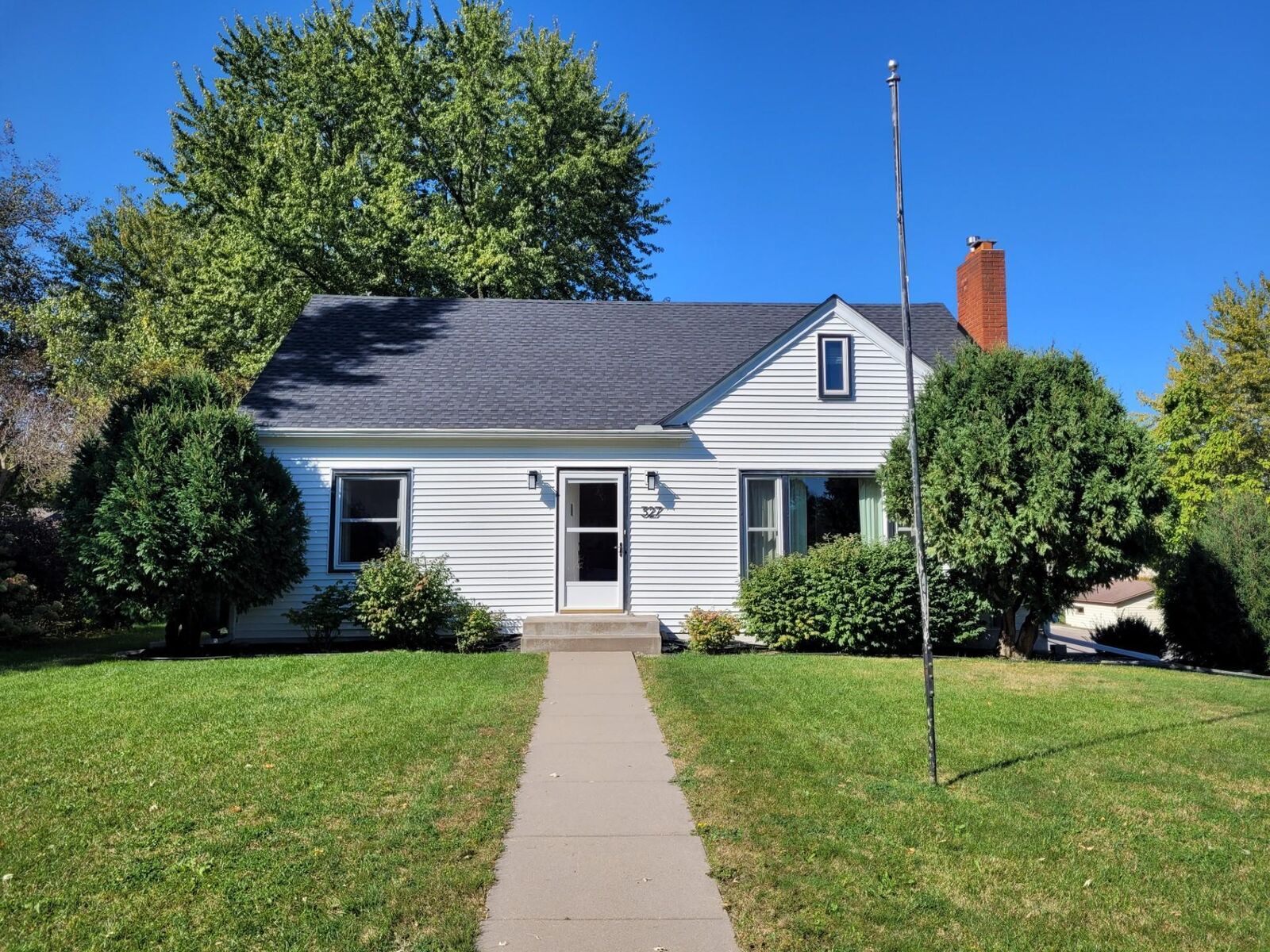 Property Photo: 327 4th Street N MN 55328