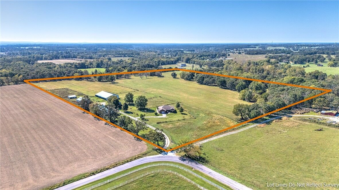 Property Photo:  15701 Vaughn Road  AR 72722 