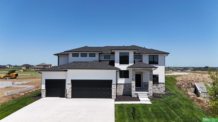 19606 Jaynes Street  Elkhorn NE 68022 photo