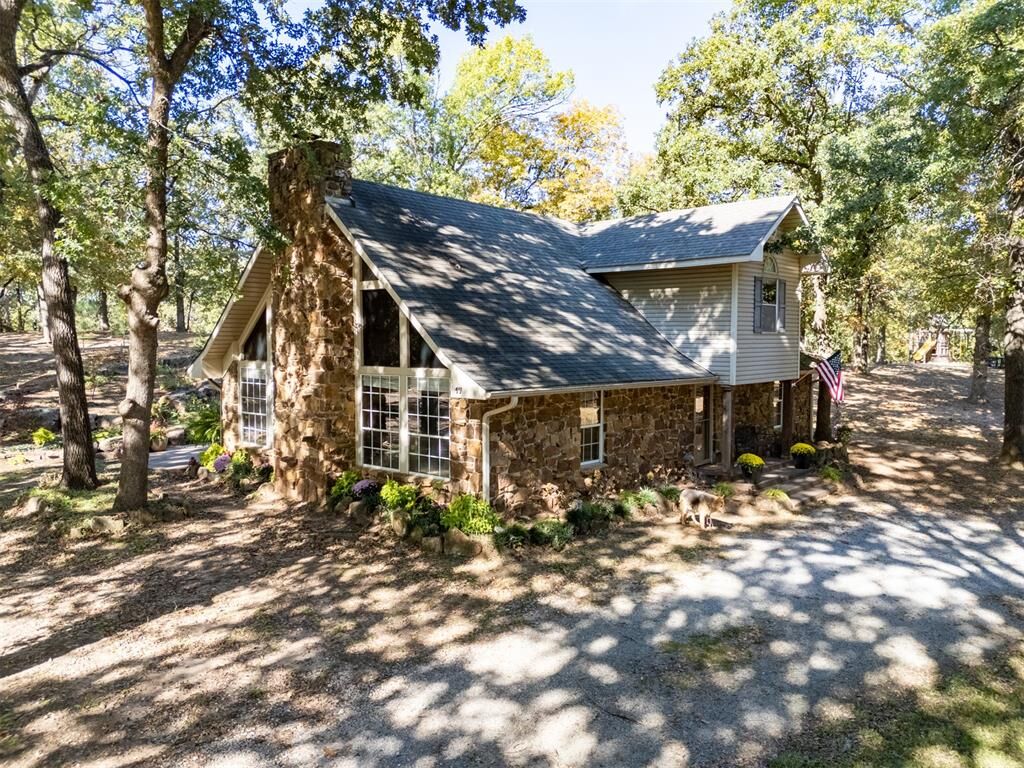 Property Photo: 17 Rustic Oaks Drive OK 74804