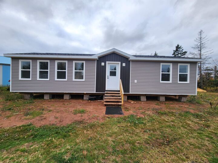 Property Photo: 2751 Peters Road PE C0A 1R0