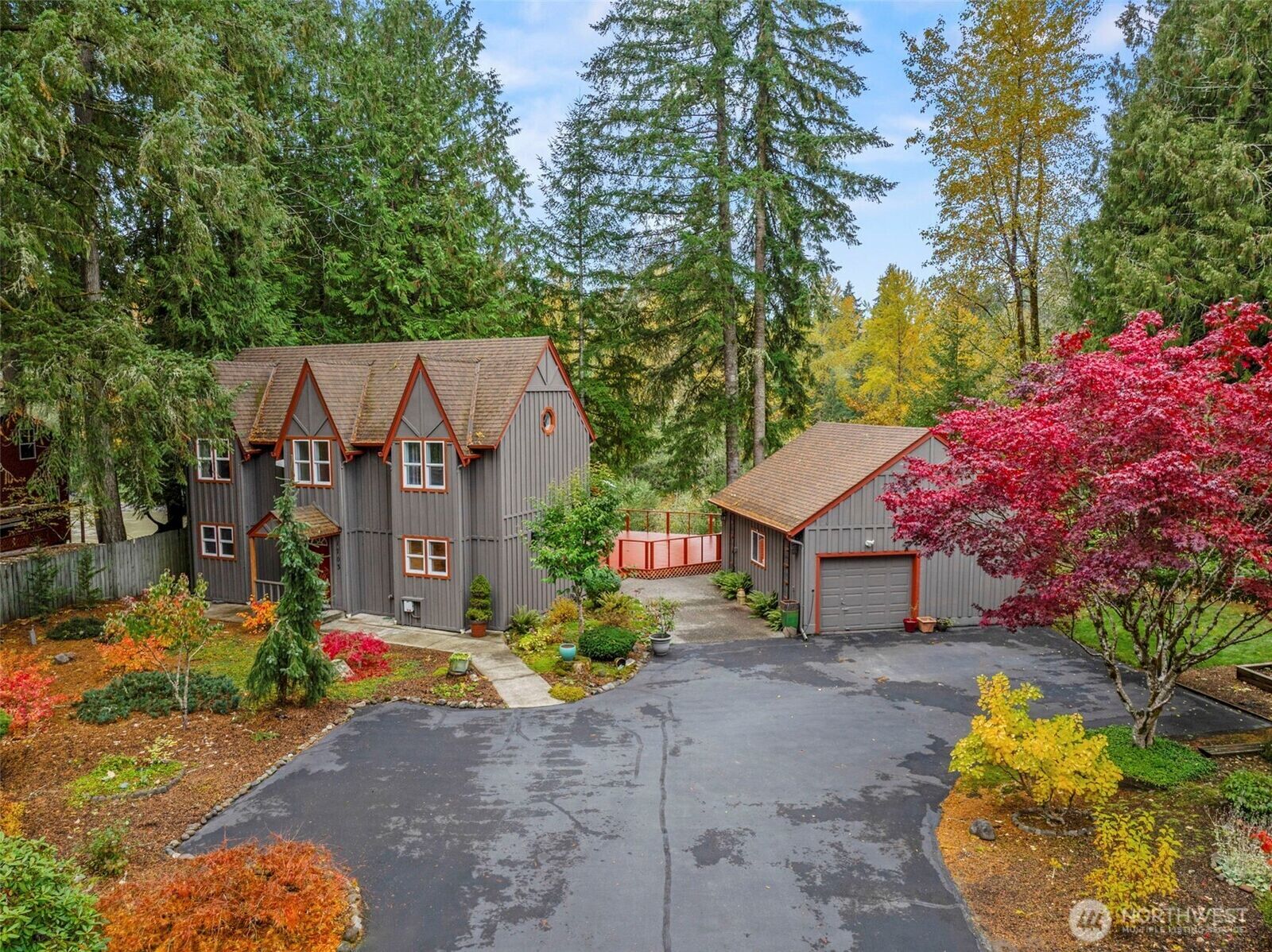 Property Photo:  1703  Tower Road  WA 98611 