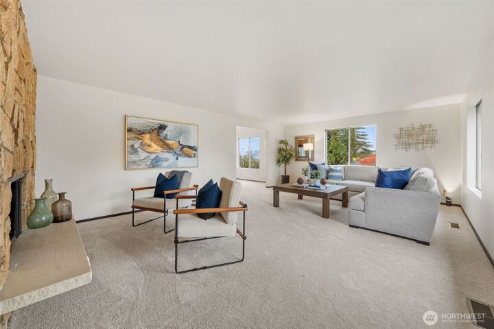 Property Photo:  1509  123rd Avenue SE  WA 98005 