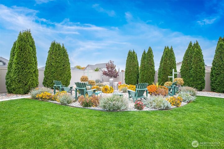 Property Photo:  718  L Street SW  WA 98848 