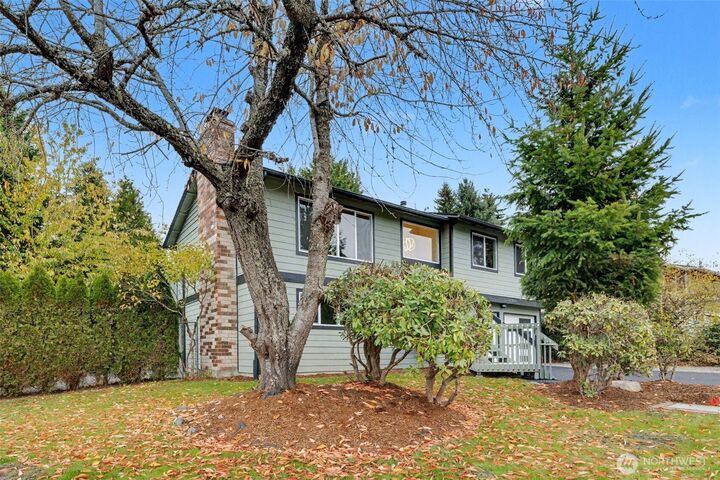 Property Photo:  11304 SE 218th Place  WA 98031 