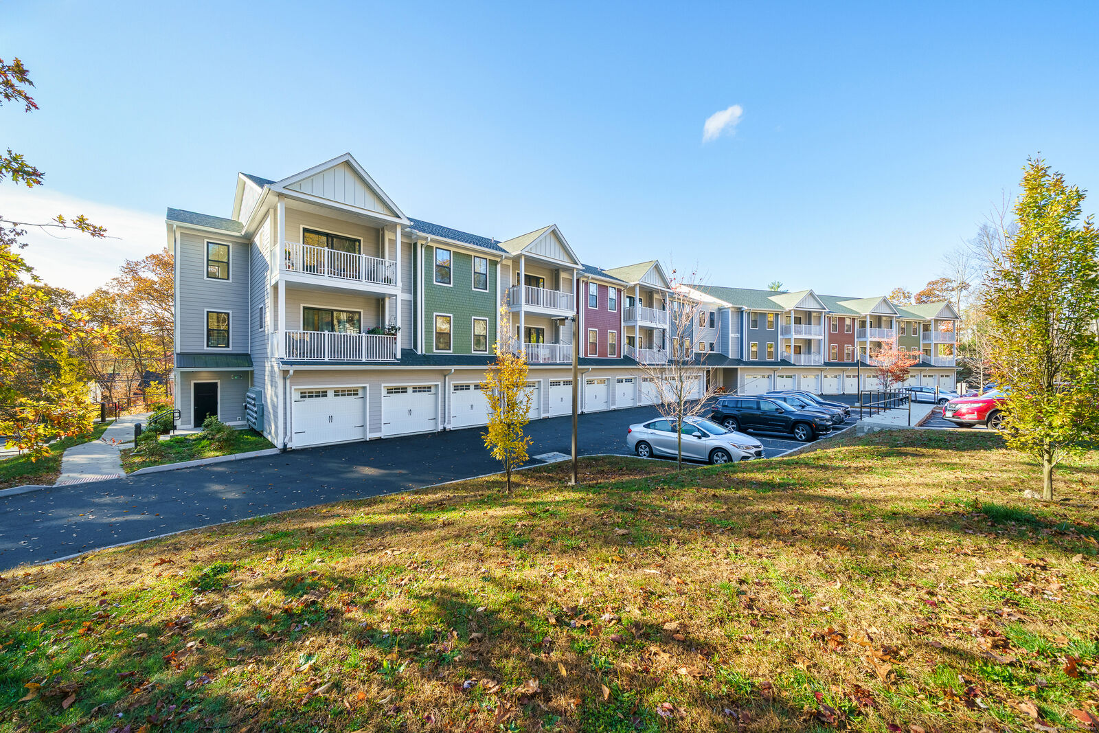 Property Photo:  401 Albany Turnpike 308  CT 06019 