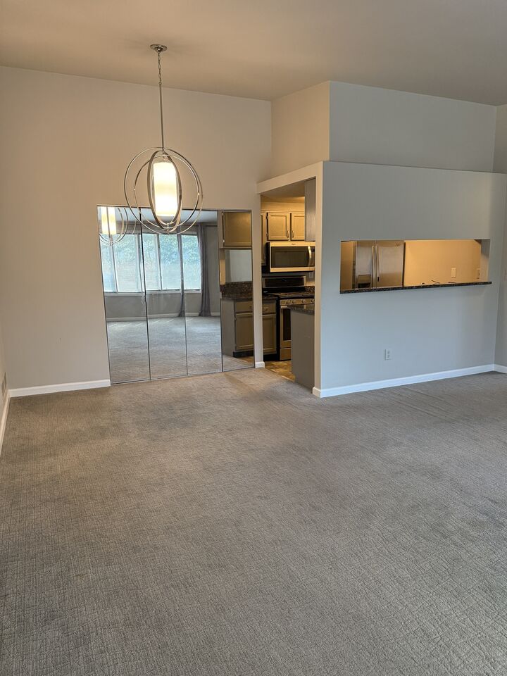 Property Photo:  25 Little Oak Lane 25  CT 06067 