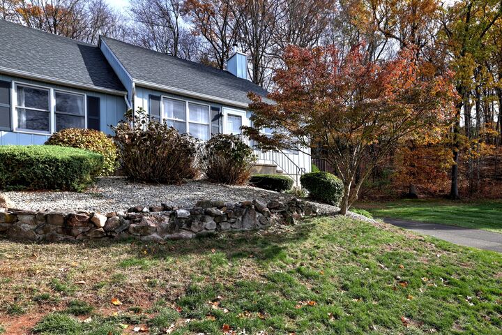 Property Photo:  65 Valley View Drive 65  CT 06518 