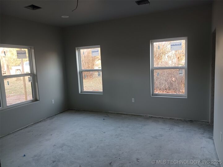 Property Photo:  503 Cemetery Road  OK 74434 