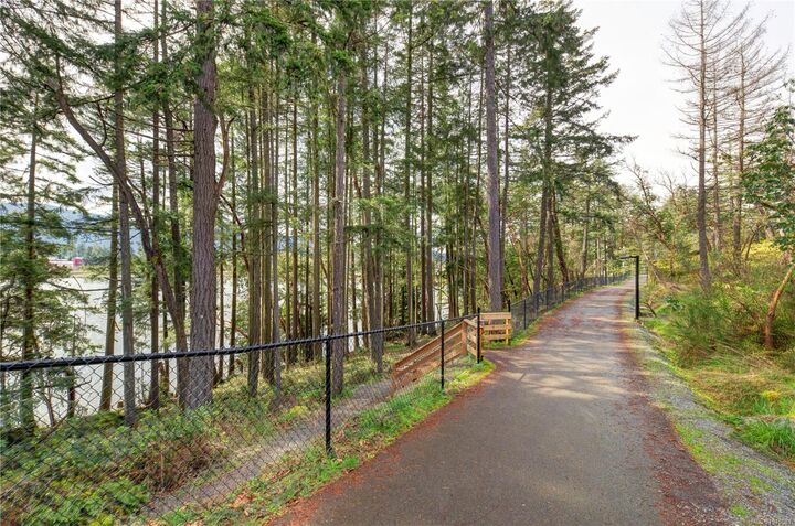 Property Photo:  321 Woodhaven Dr  BC V9T 5M2 