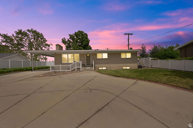 Property Photo: 927 E 5650 S UT 84121