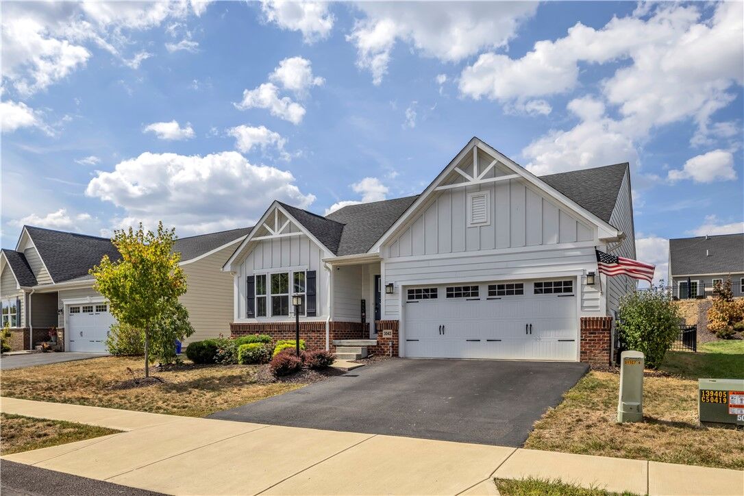 Property Photo: 3043 Humbolt Pl PA 16059