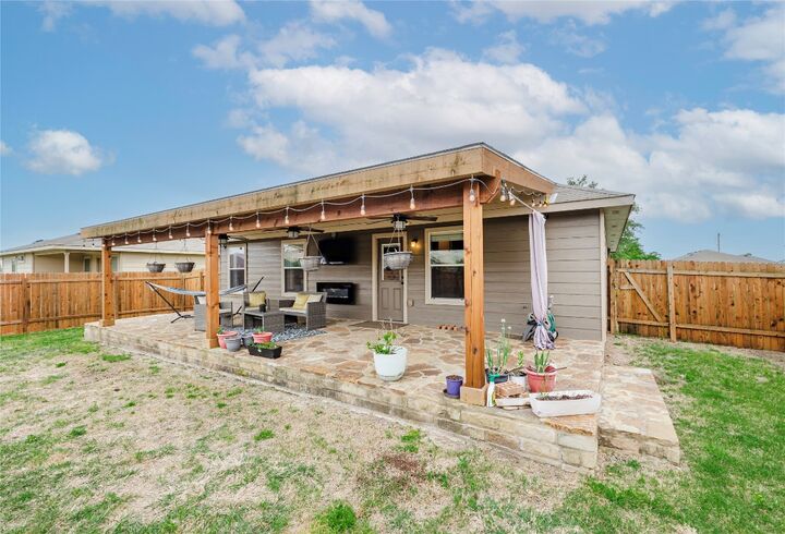 Property Photo:  225 Foxglove Drive  TX 78634 