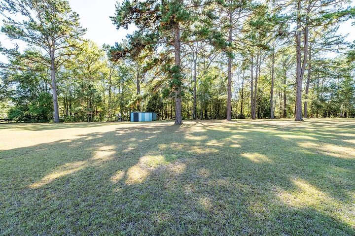 Property Photo: 4506 Chateau Drive GA 31721