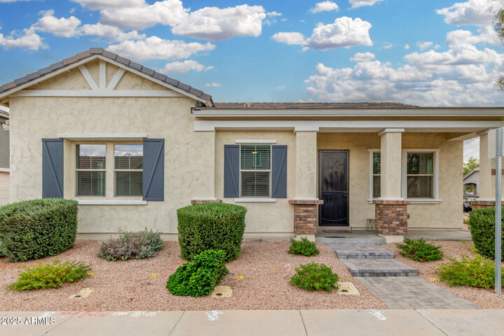 Property Photo:  324 N 56th Place  AZ 85205 