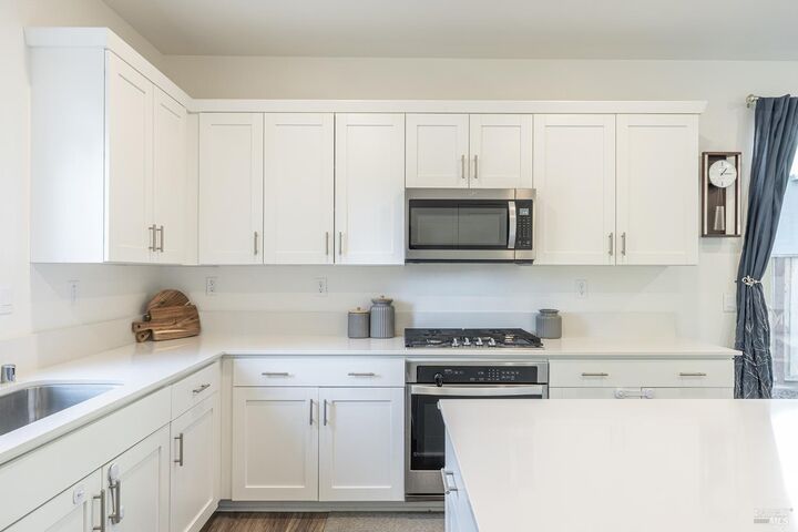 Property Photo:  6092 Oak Leaf Place  CA 94928 