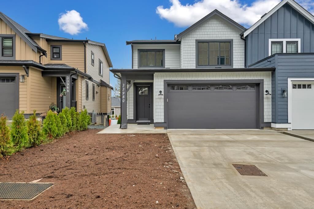 Property Photo: 33980 Barker Court BC V2V 6B2