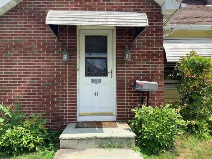 Property Photo:  41 Elizabeth Street  NY 13790 