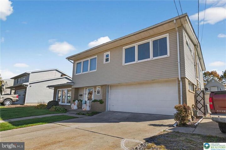 Property Photo: 58 E Lafayette Place PA 18702