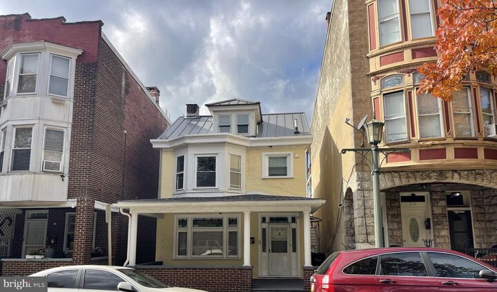 34 N 11th Street 2nd Floor  Reading PA 19601 photo