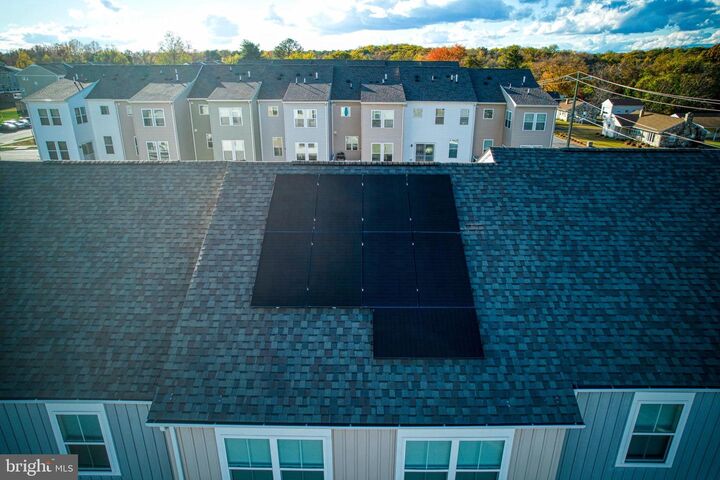 Property Photo: 304 Red Currant Way VA 22405