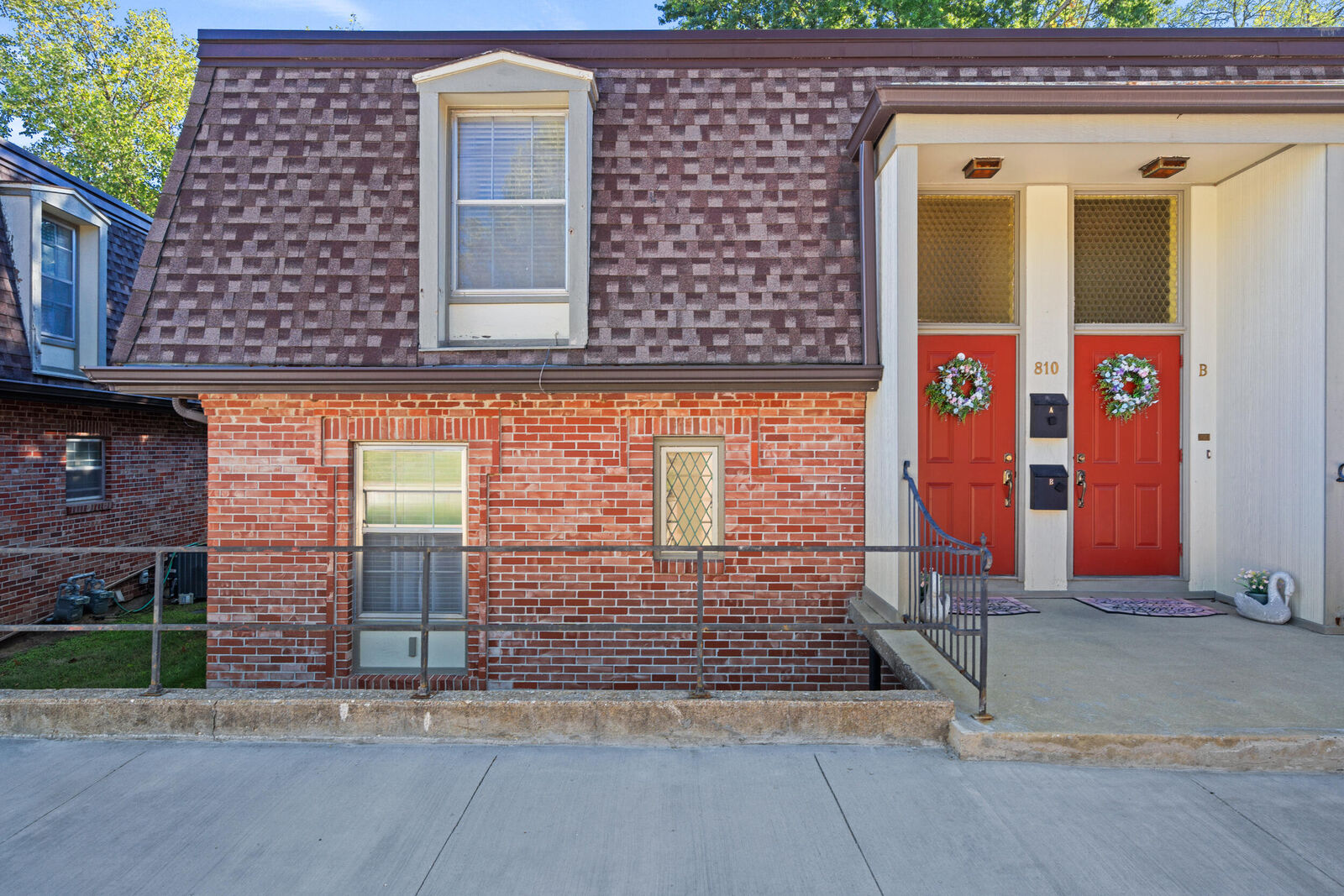 Property Photo: 810 S Fairview Rd MO 65203