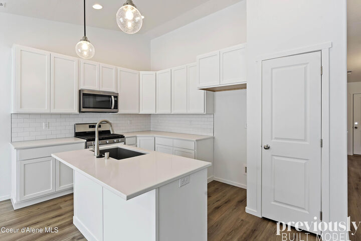 Property Photo: 6004 Pelican Loop ID 83858