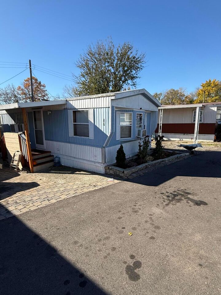 Property Photo: 4715 Sullivant Avenue OH 43228