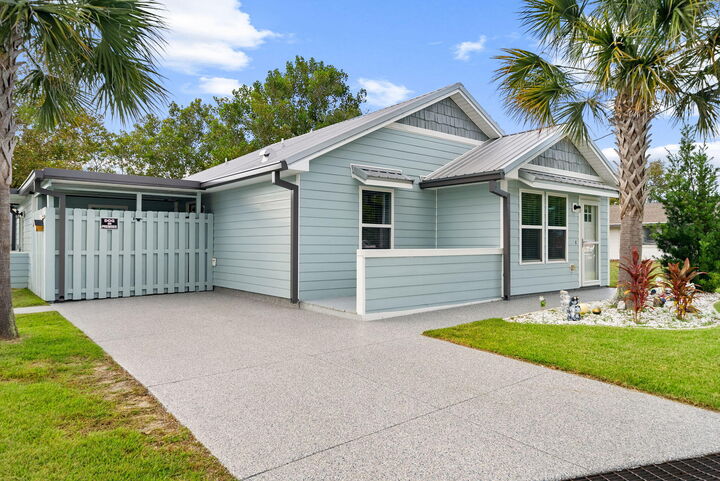 Property Photo:  217 Magnolia Drive  FL 32413 