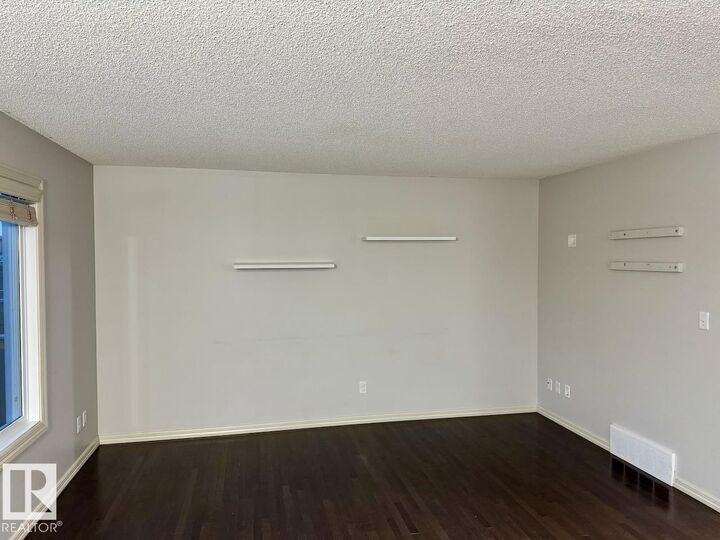 Property Photo:  125 Calvert Wynd  AB T8L 0E5 