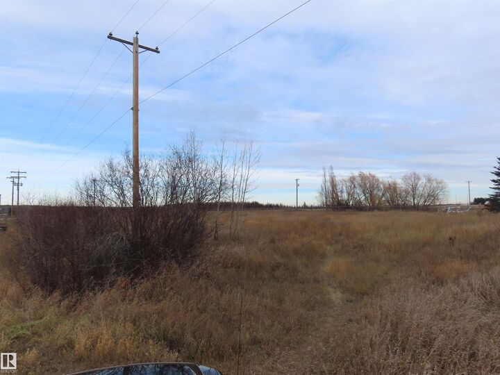 Property Photo:  5400 48 Street  AB T0E 2A0 