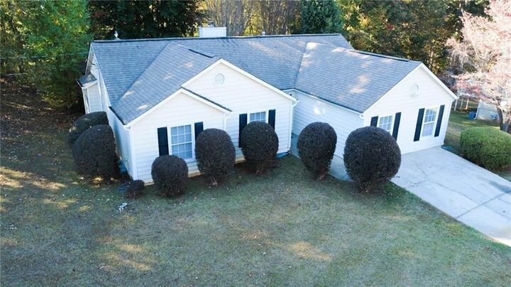 Property Photo: 3497 Willow Tree Circle GA 30135