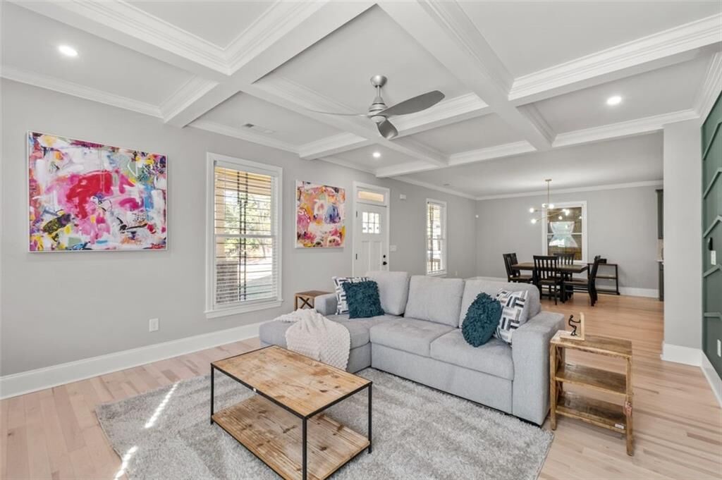 Property Photo:  1070 Lucile Avenue SW  GA 30310 