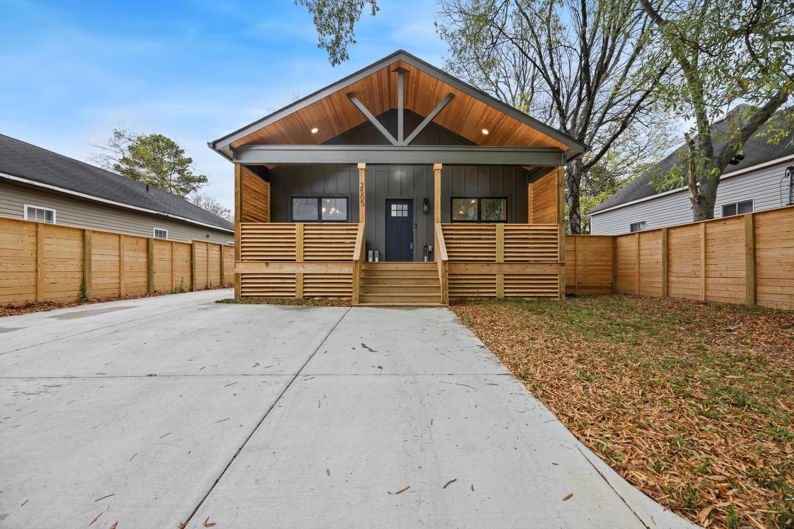 Property Photo: 2505 Vance Avenue TN 37404