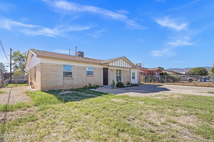 Property Photo: 5516 Fairbanks Drive TX 79924