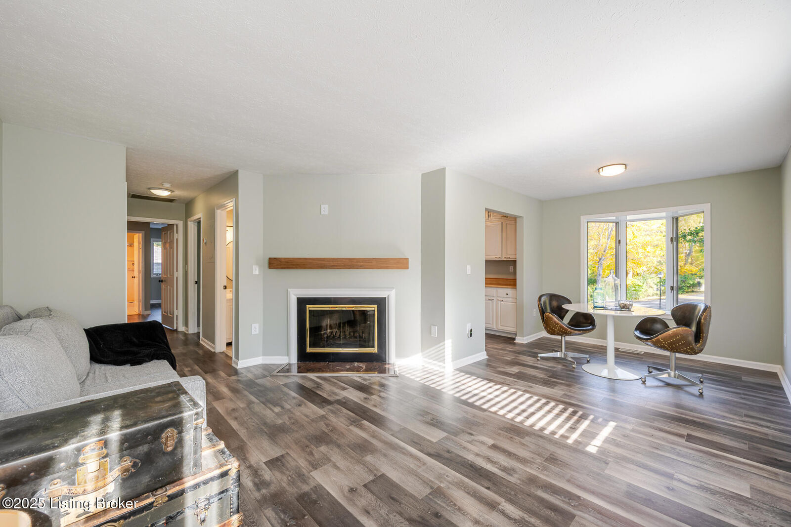 Property Photo: 5560 Forest Lake Dr KY 40059