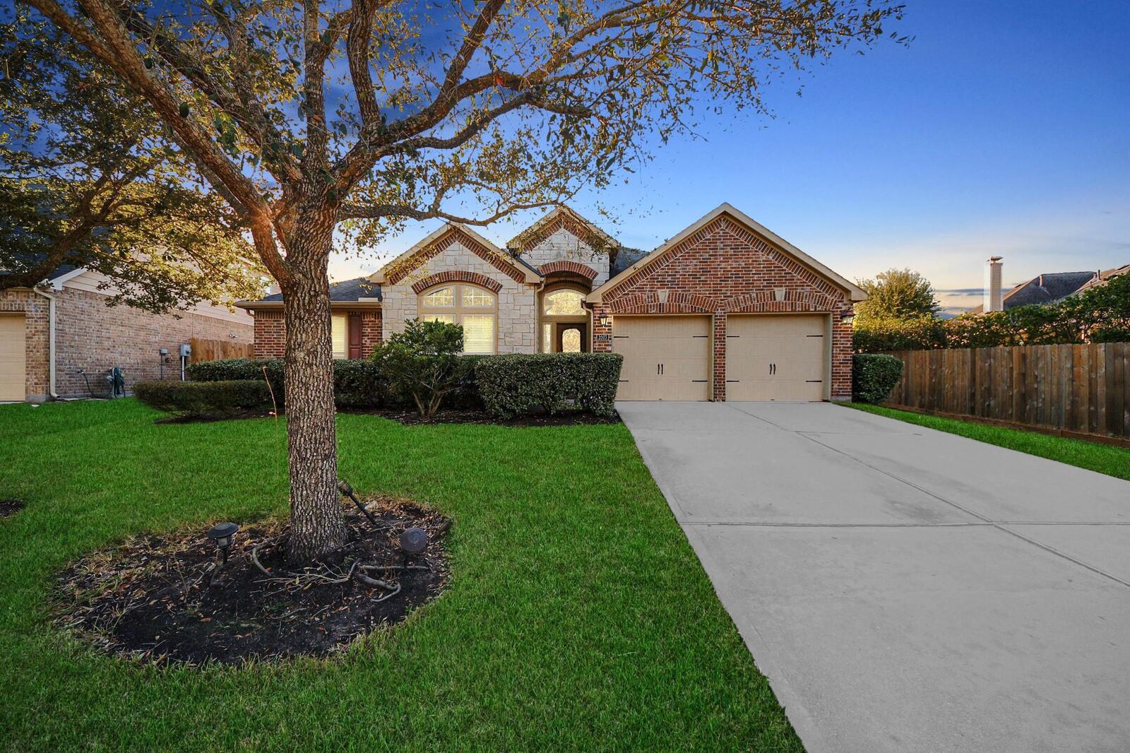 Property Photo:  2003 Sequoia Trail Lane  TX 77469 