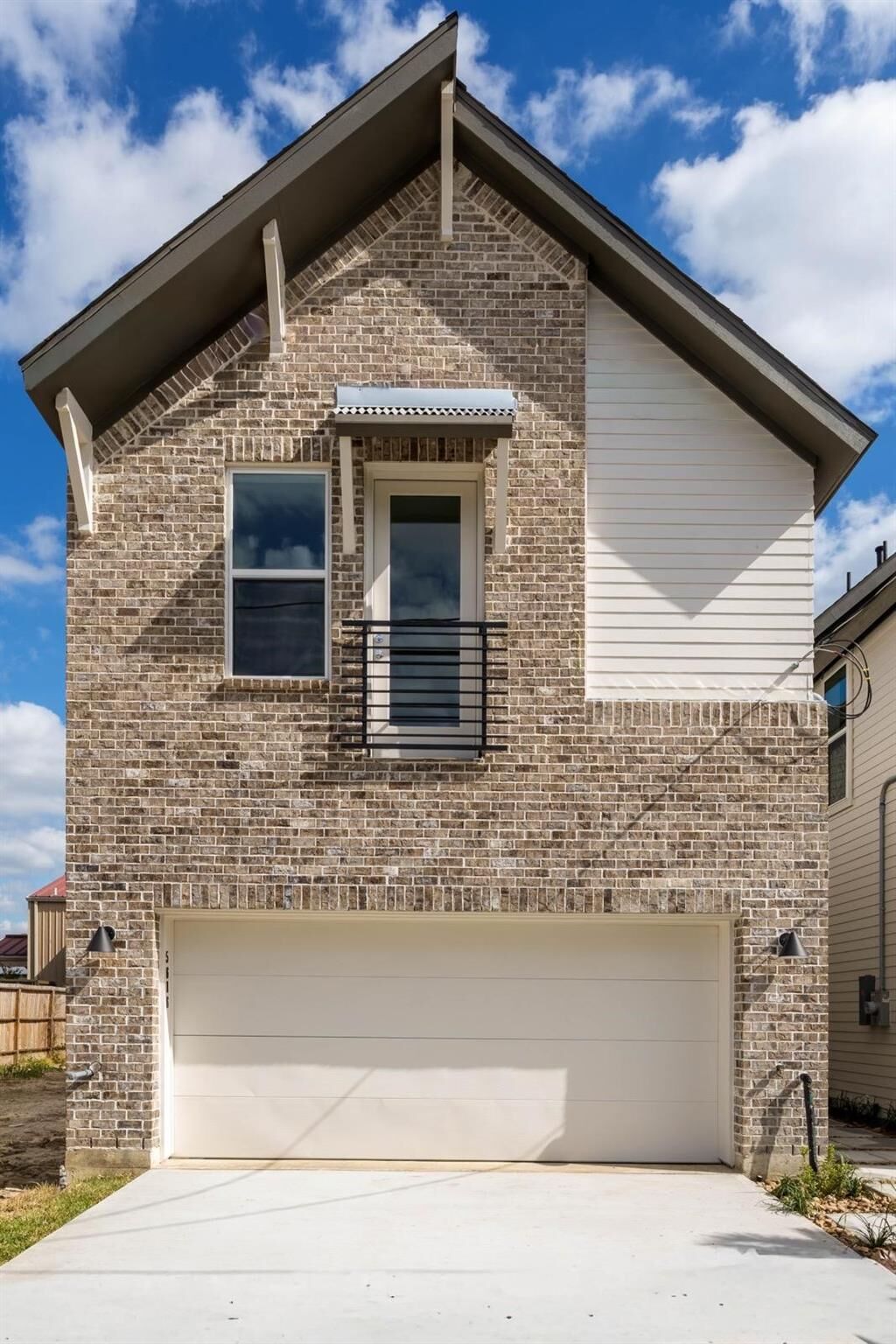 Property Photo: 5616 Bertellis Lane TX 77091