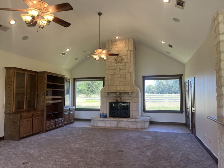 Property Photo:  901 Huffman Street  TX 77316 