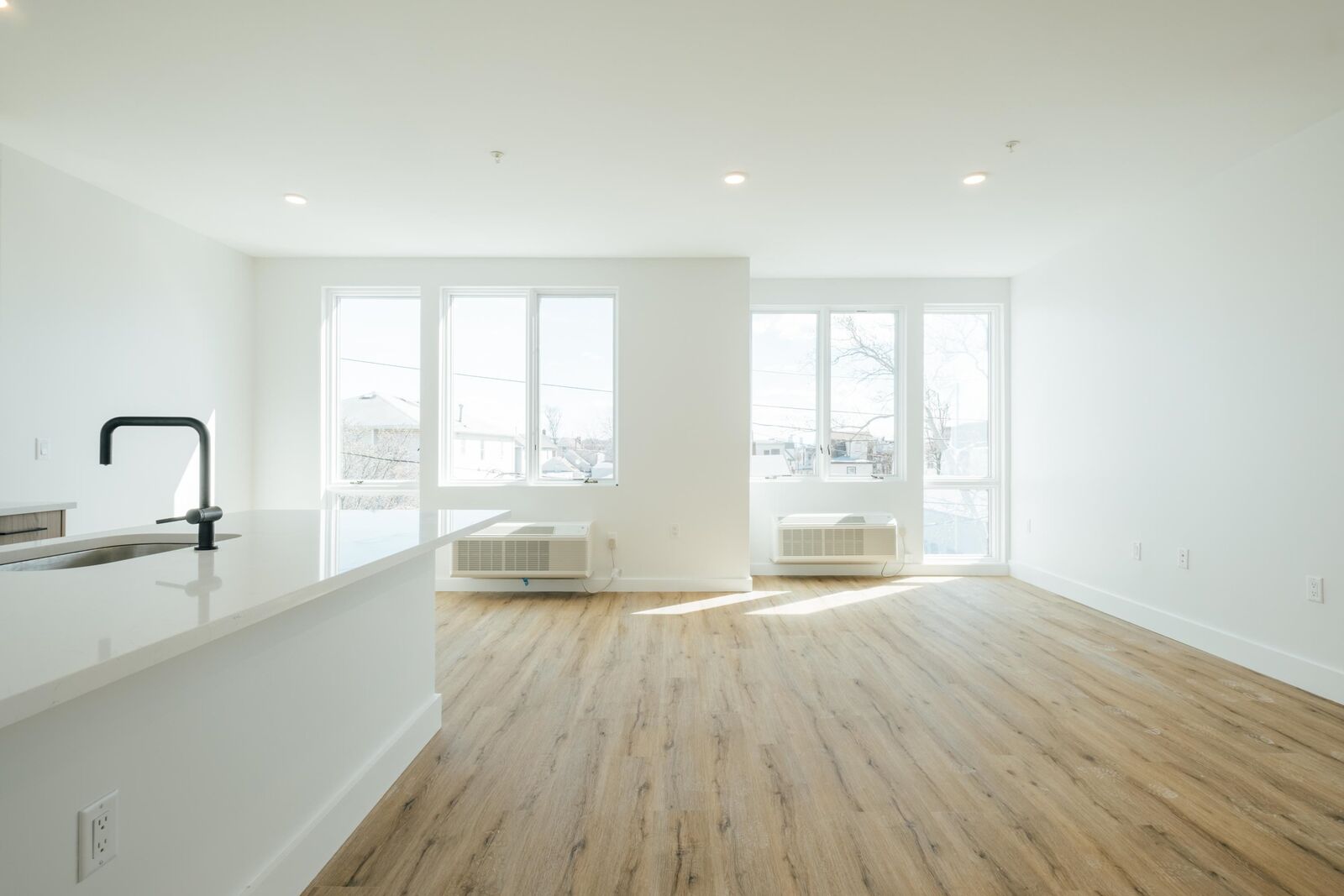 Property Photo: 67 Martin Luther King Blvd 204 NJ 07104