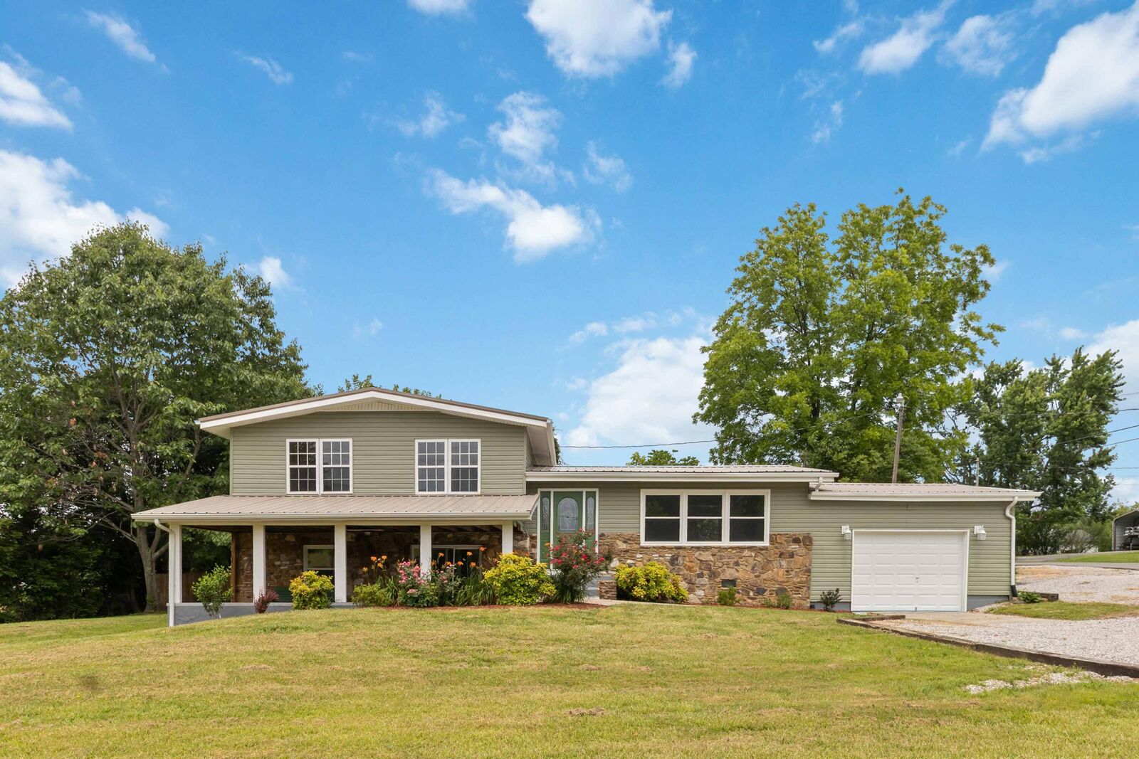 Property Photo: 1896 W West Laurel Road KY 40741