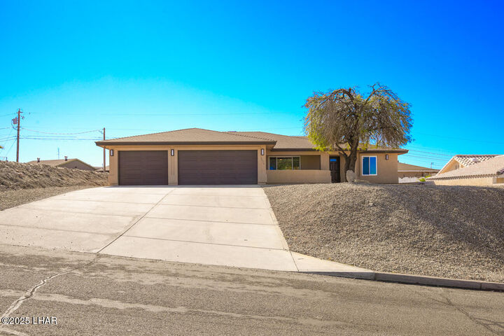 2820 Briarcrest Dr  Lake Havasu City AZ 86404 photo