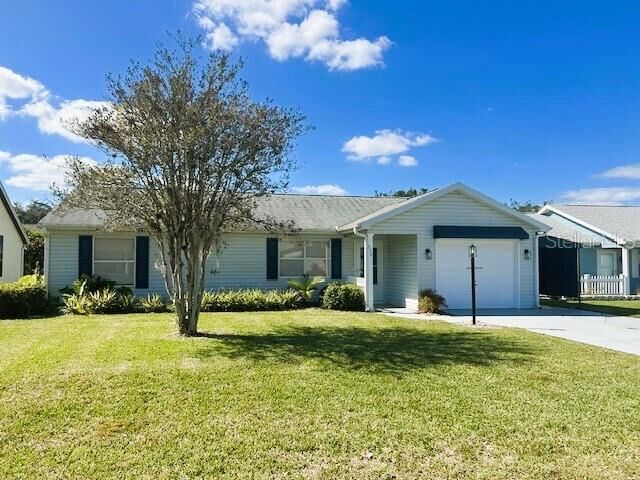 Property Photo:  528 Valencia Place  FL 32159 
