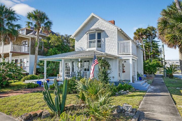 Property Photo: 500 S Riverside Drive FL 32168