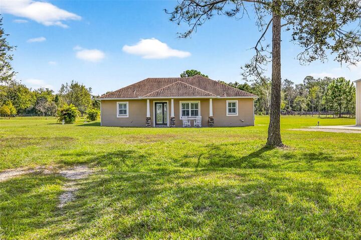 Property Photo:  7316 Hackamore Road  FL 33541 