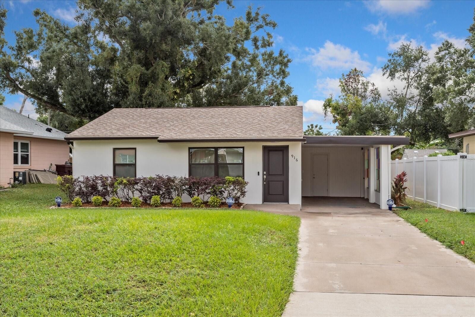 Property Photo:  916 Timor Avenue  FL 32804 